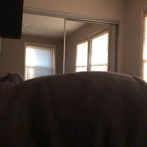 Meet your Posher, Etti